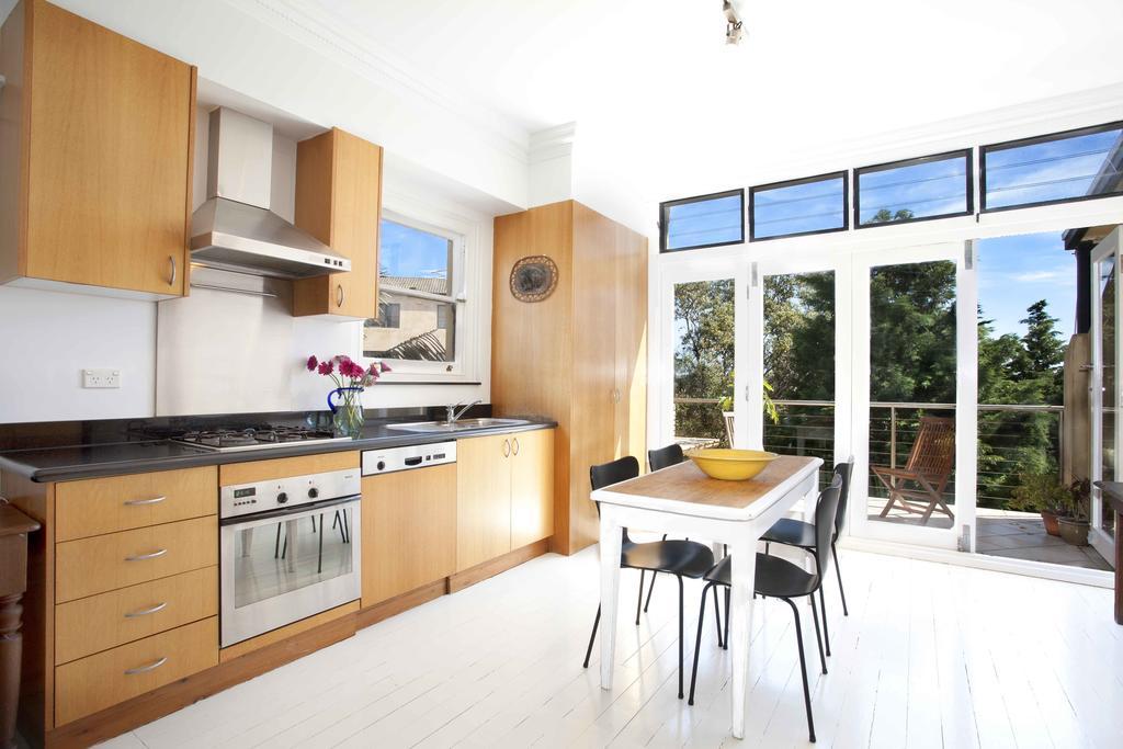 Bondi Beach Breeze - A Bondi Beach Holiday Sydney